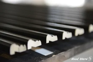 線板黑色鋼琴烤漆照片